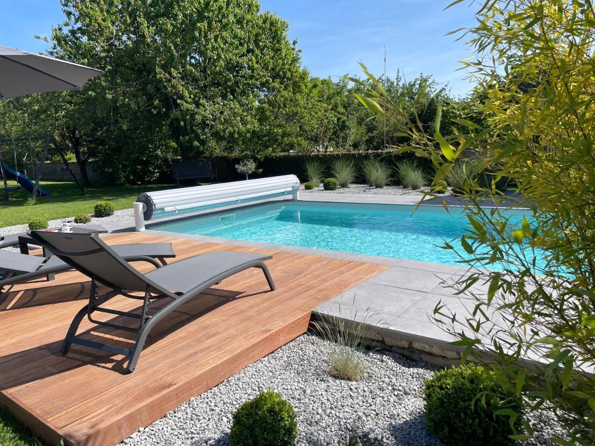 Appart-Hotel N 3 Avec Terrasse, Piscine, Petit-Dejeuner Et Parking Prive Chouzelot Buitenkant foto