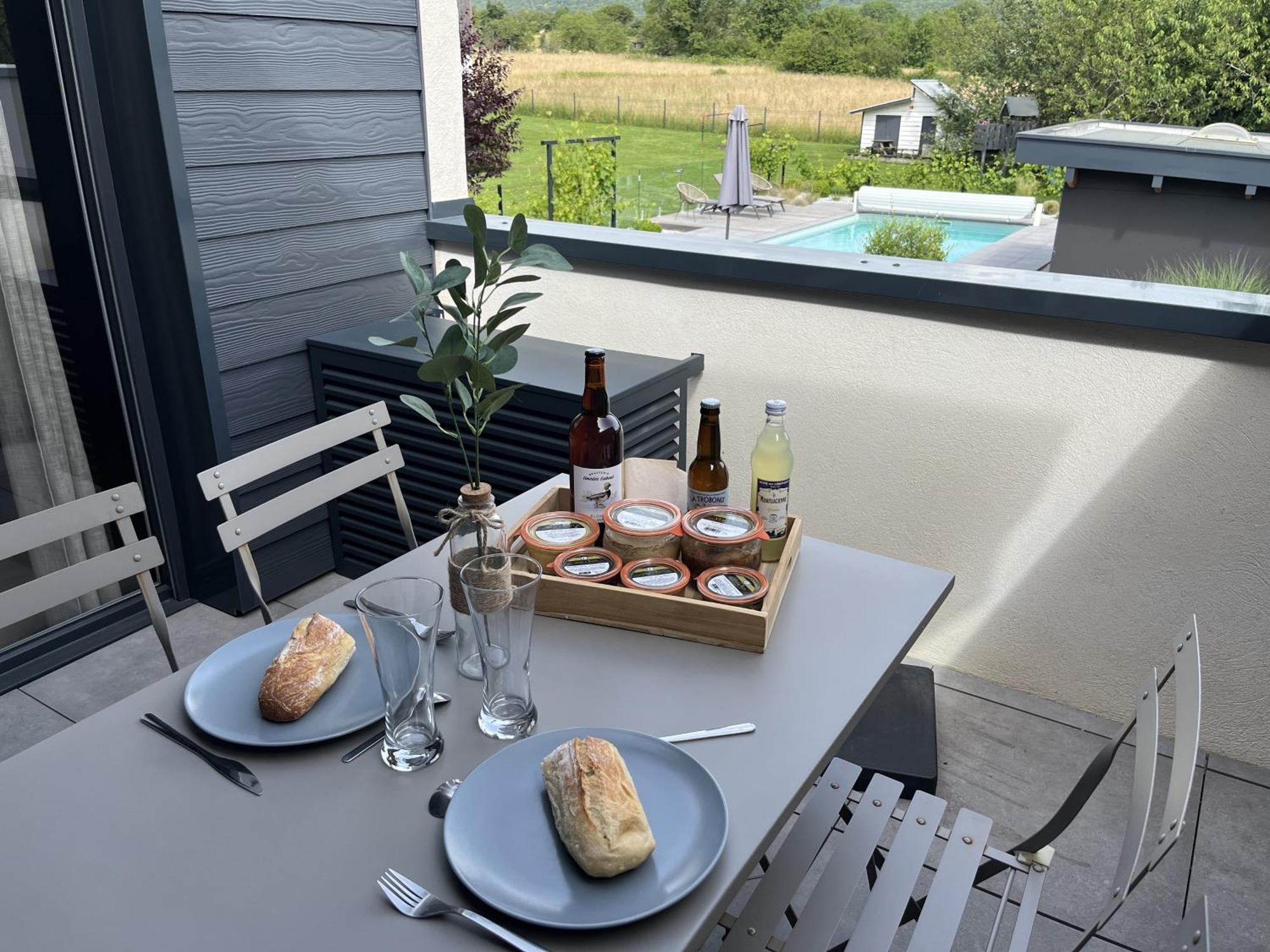 Appart-Hotel N 3 Avec Terrasse, Piscine, Petit-Dejeuner Et Parking Prive Chouzelot Buitenkant foto