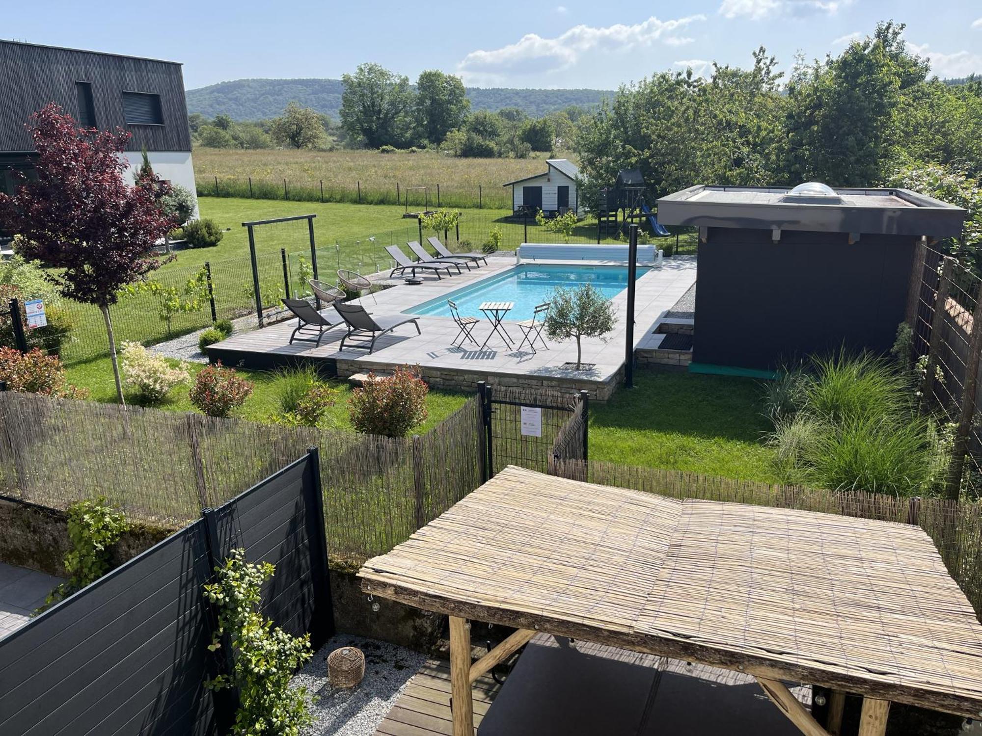 Appart-Hotel N 3 Avec Terrasse, Piscine, Petit-Dejeuner Et Parking Prive Chouzelot Buitenkant foto